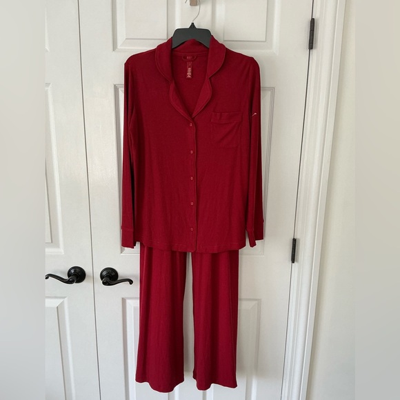 SKIMS Soft Lounge Sleep Set | Red | Size XS - Picture 2 of 5